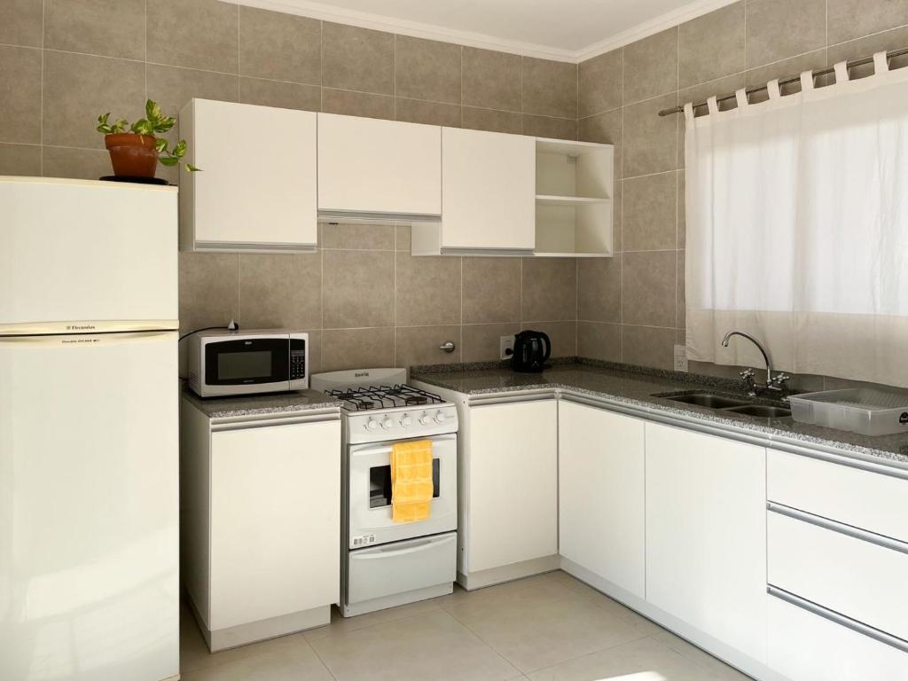 Comedor y sala de estar - Departamento A